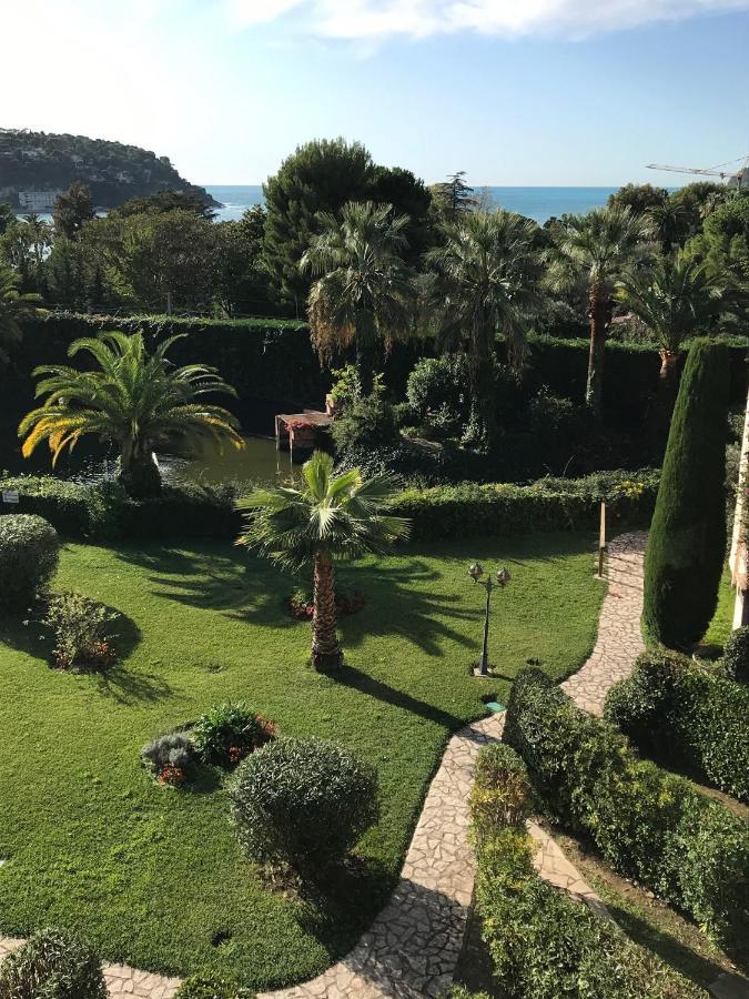 Nice/Villefranche Buitenkant foto